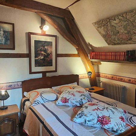 La Taniere Des Tanneries Panzió Tonnerre Kültér fotó
